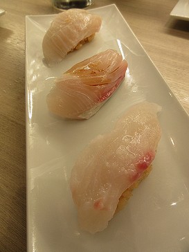 20220730寿司虎 (18)塩レモン真鯛、かんぱち、ひらめ