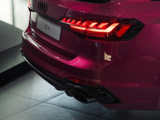 Audi RS 4 Avant [2022] 004