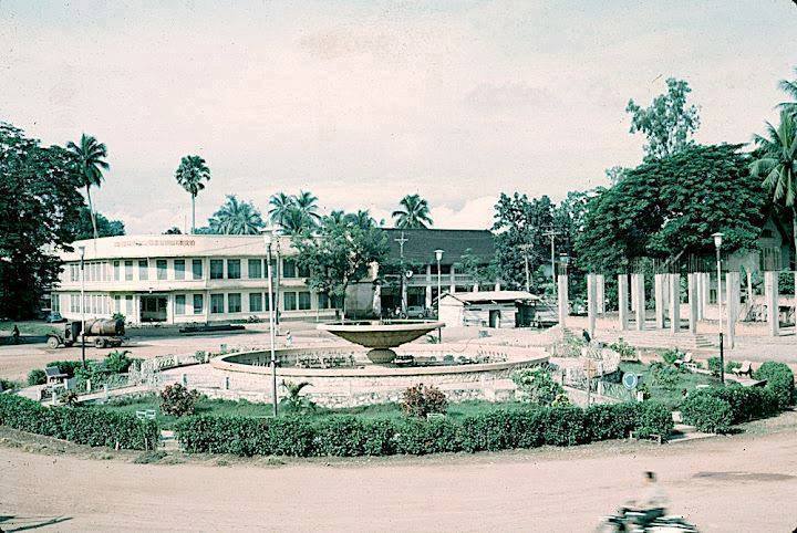 Nam-Phou-Fountain-approximately-1963.jpg