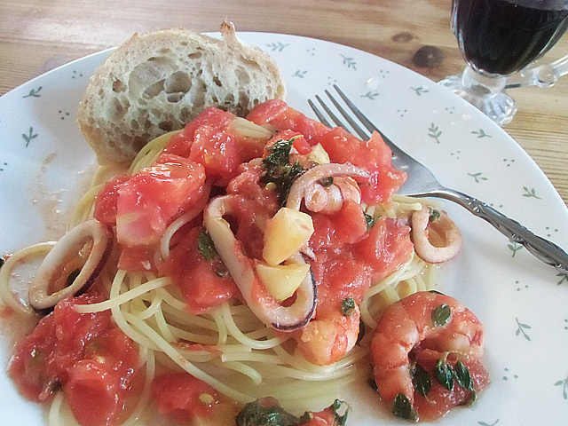 魚介トマトのスパゲティ