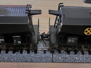 TOMIX ホキ5700（秩父セメント） 連結器交換 | 無責任な部屋？