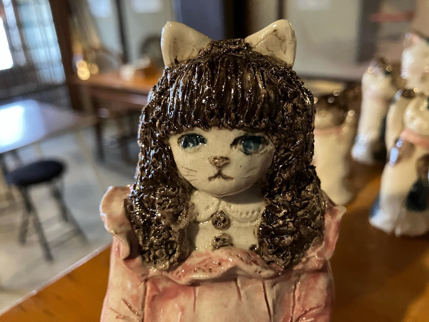 陶猫人形